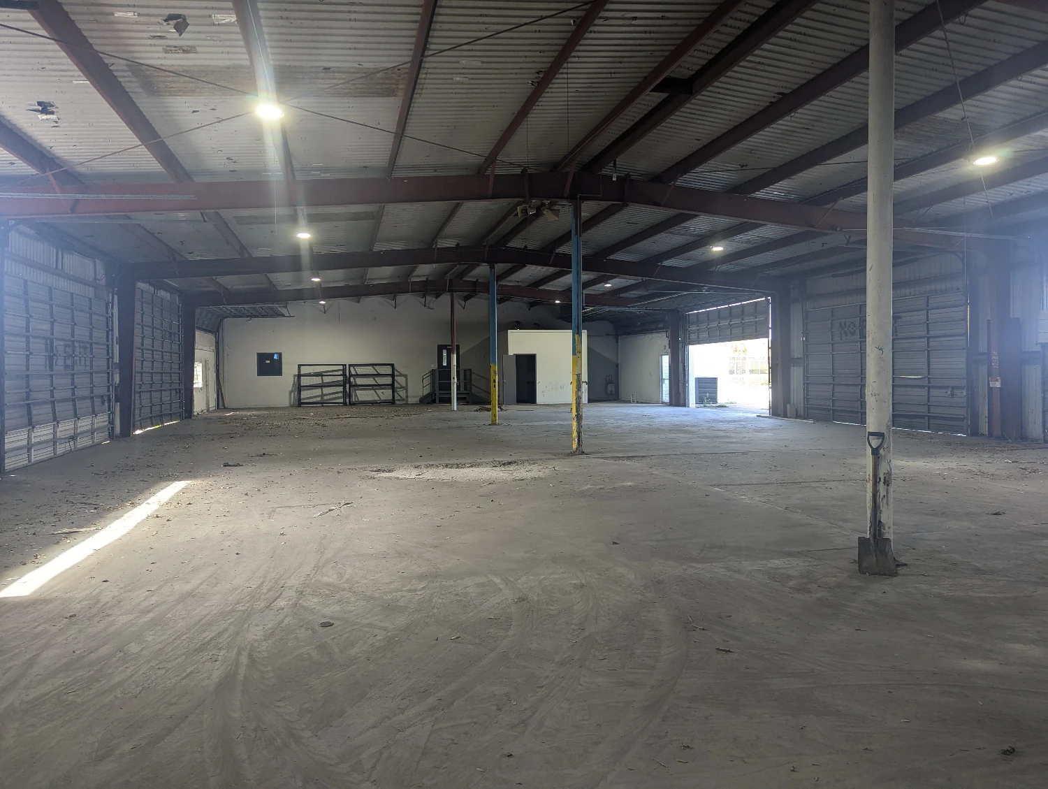 Sebring 15,277 SF Commercial Warehouse 