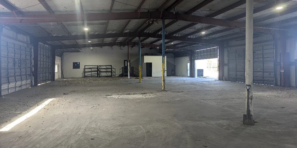 Sebring 15,277 SF Commercial Warehouse 