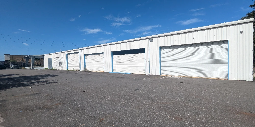 Sebring 15,277 SF Commercial Warehouse 