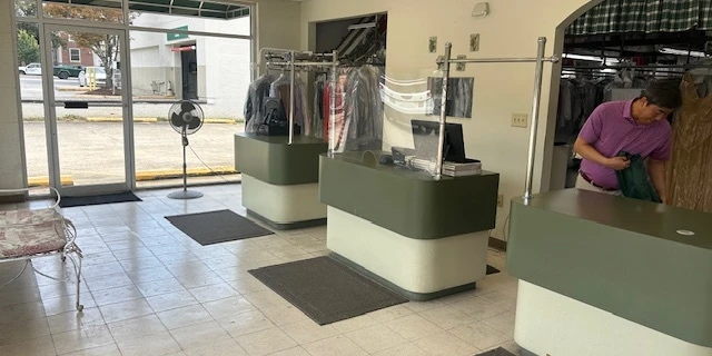 Oakland Avenue Retail