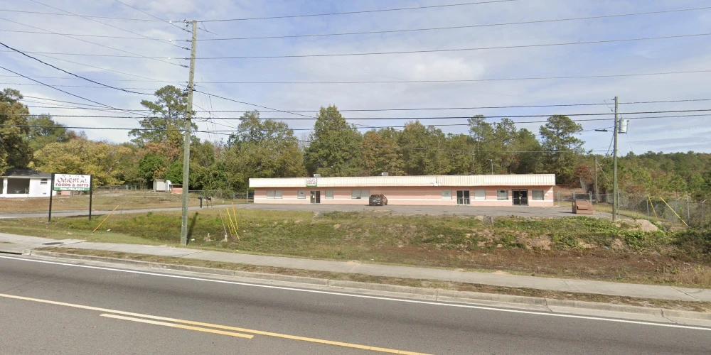 Fully Leased Shopping Center