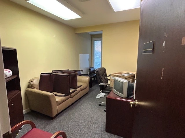 Village Oaks Office Condo