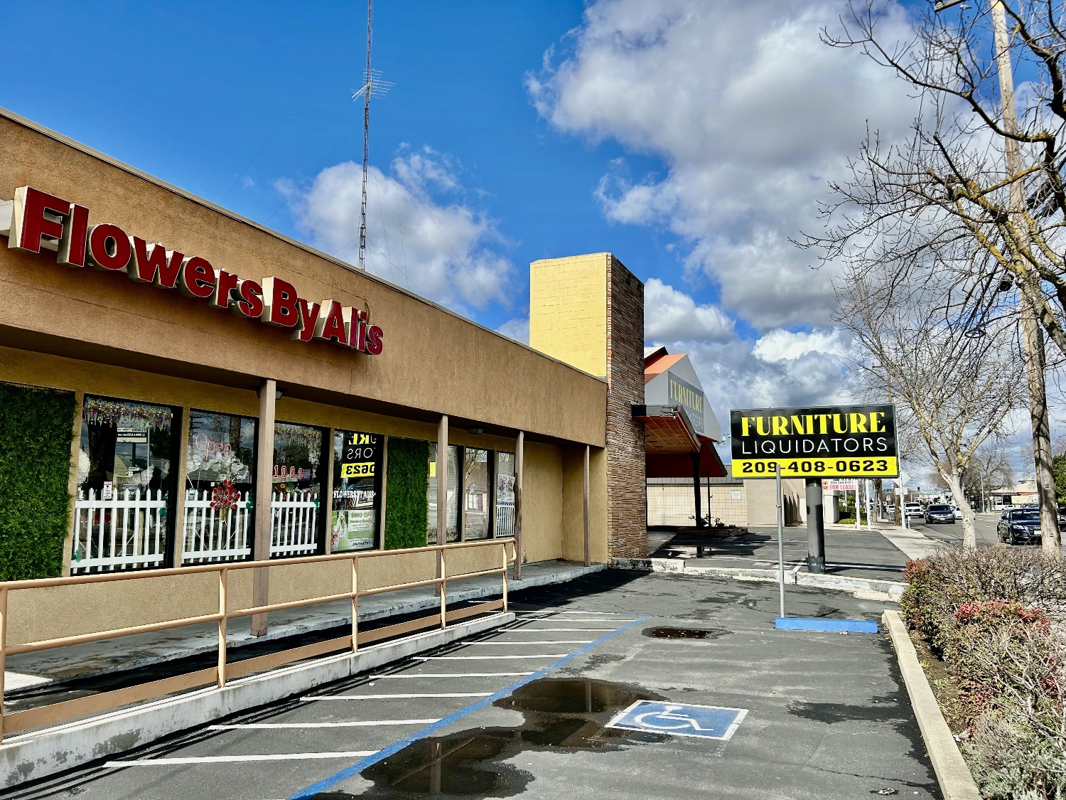 1009 & 1021 Mchenry Ave, Modesto, CA for sale