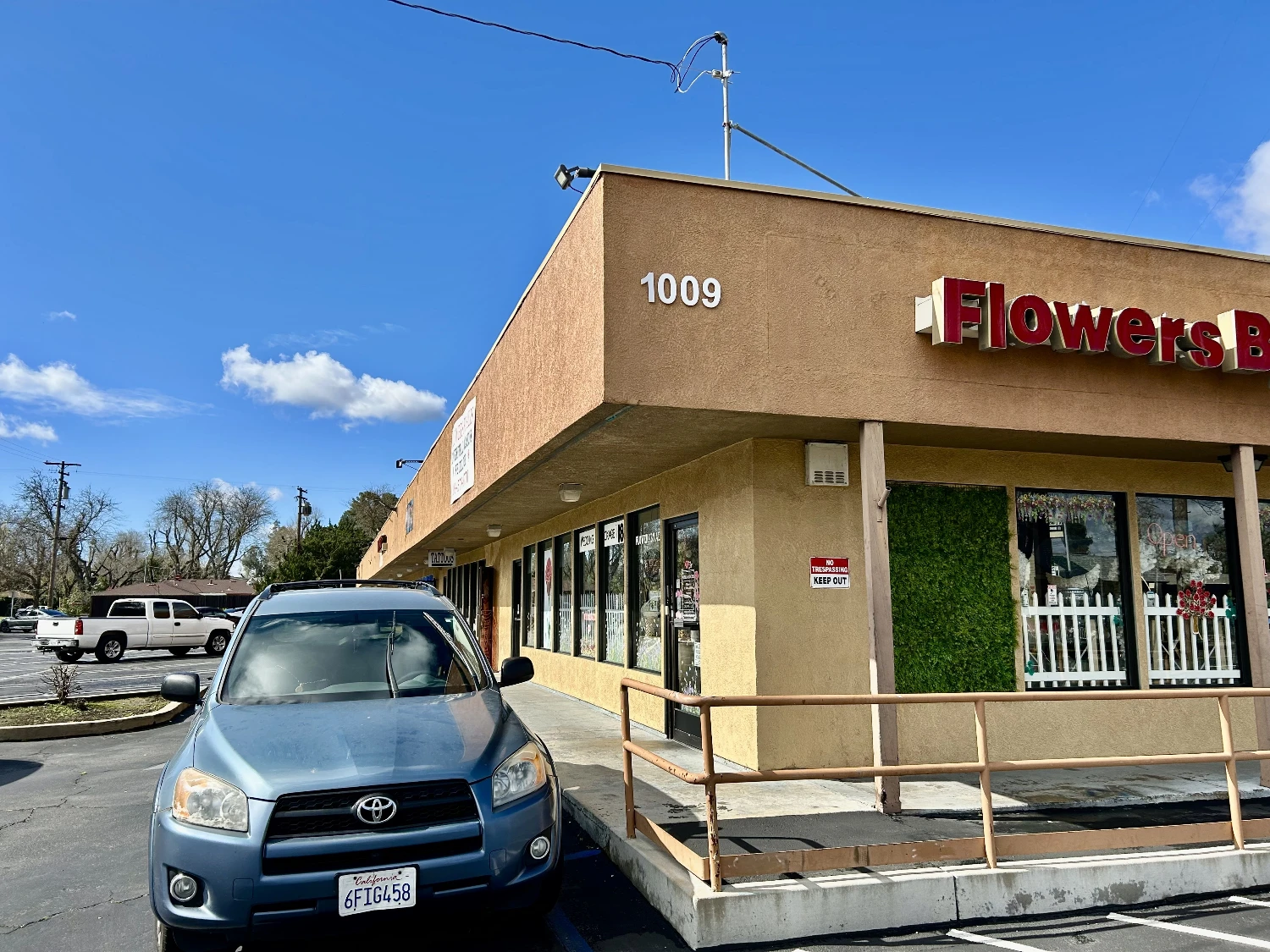1009 & 1021 Mchenry Ave, Modesto, CA for sale