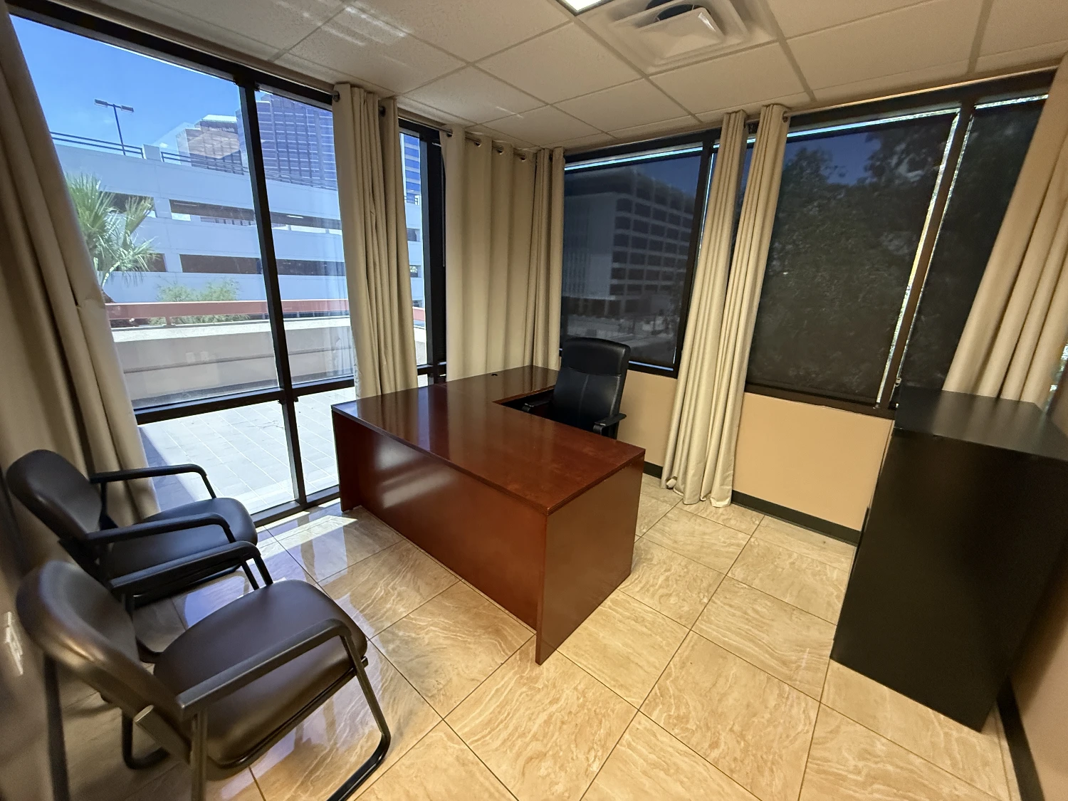 Earll Professional Plaza