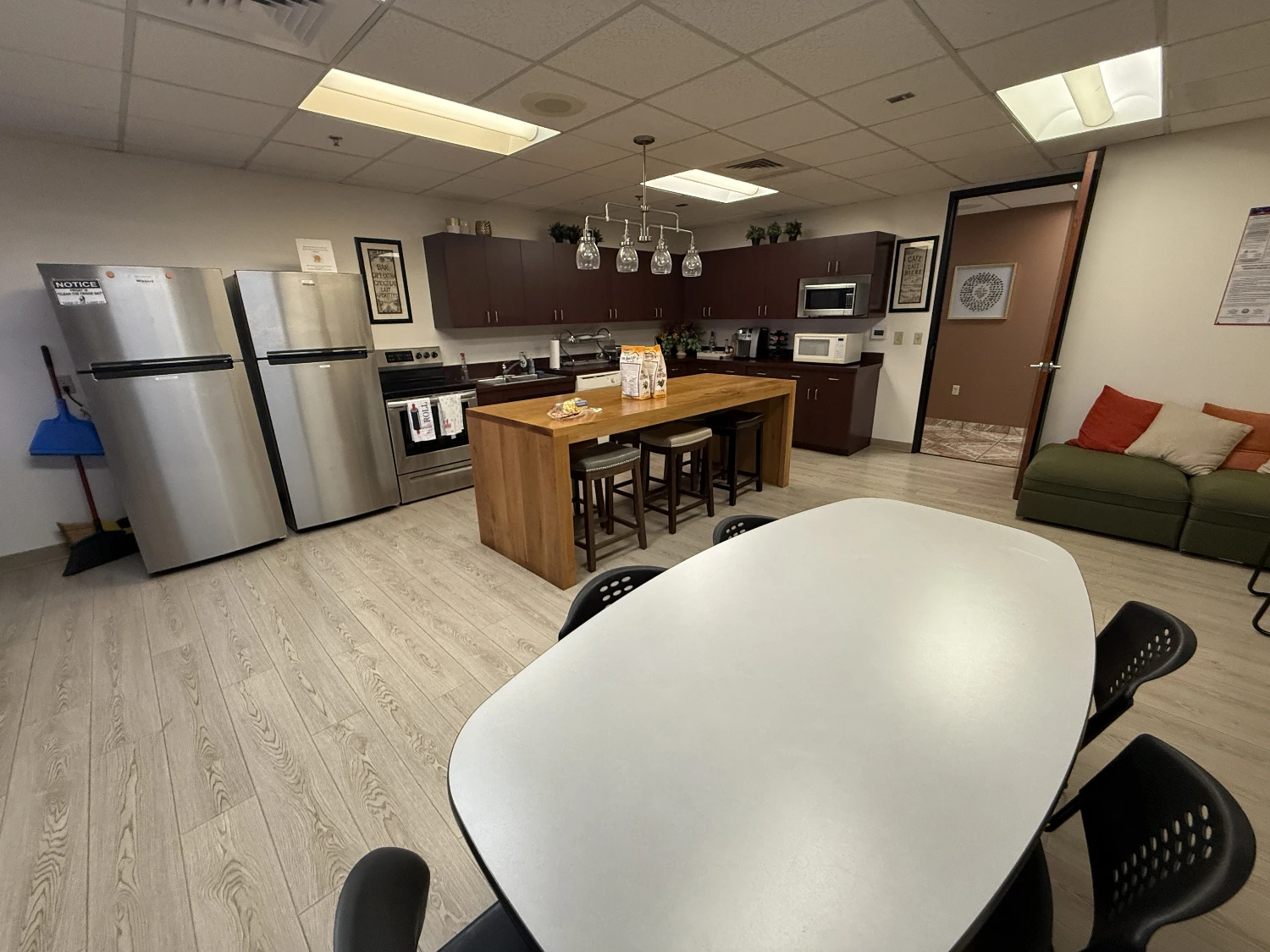 Earll Professional Plaza