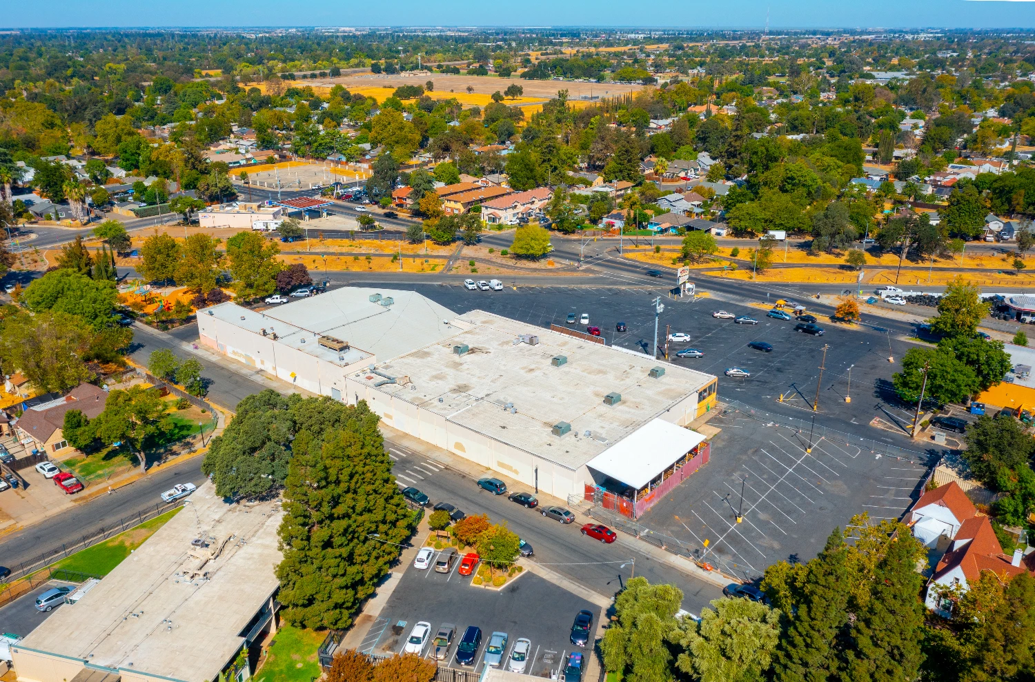 Kings Supermarket and Thrift Store