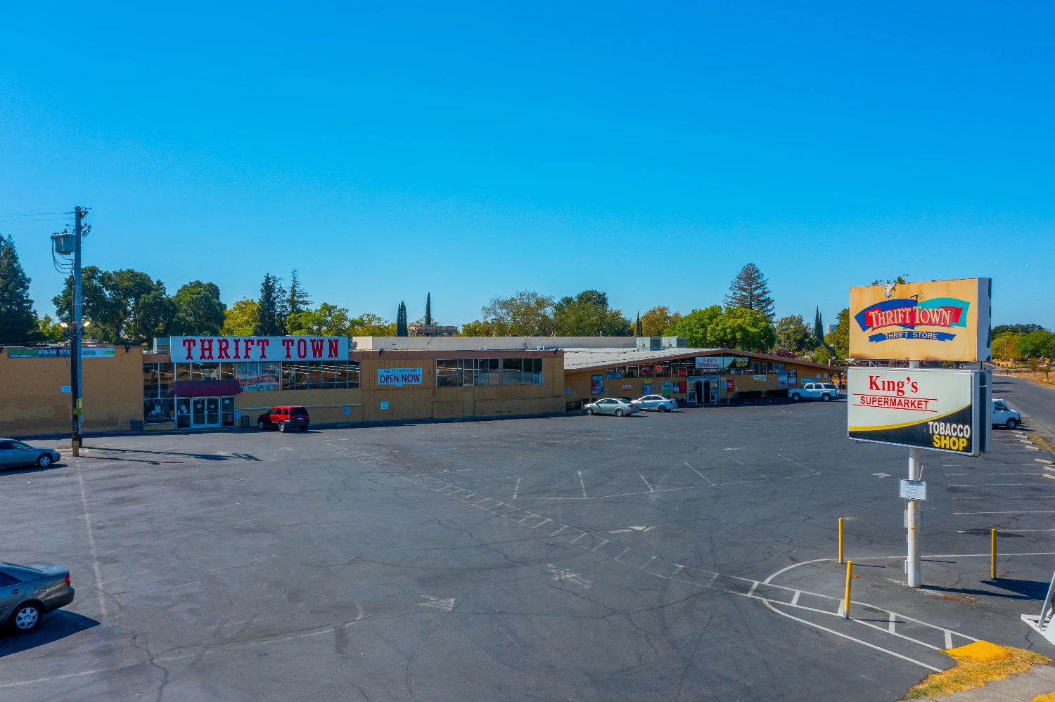 Kings Supermarket and Thrift Store
