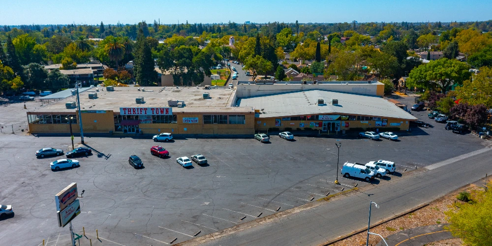 Kings Supermarket and Thrift Store