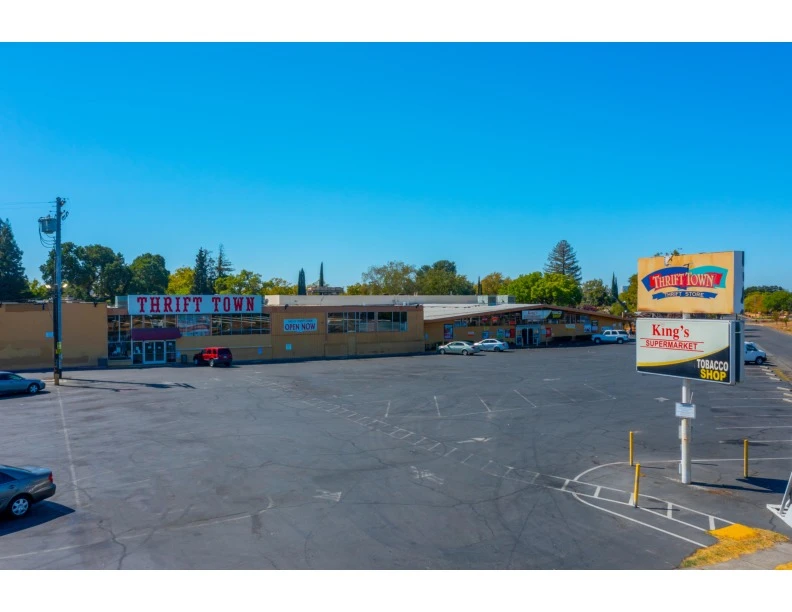Kings Supermarket and Thrift Store