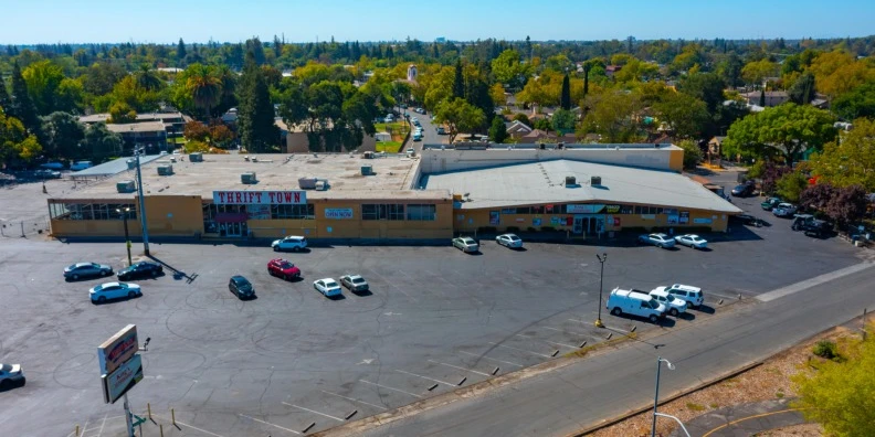 Kings Supermarket and Thrift Store