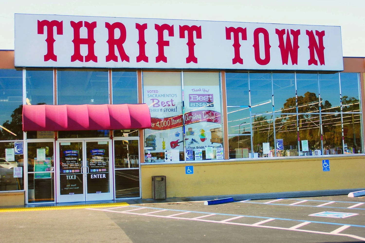 Kings Supermarket and Thrift Store
