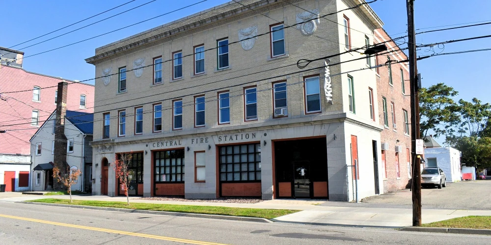 74 Carroll St