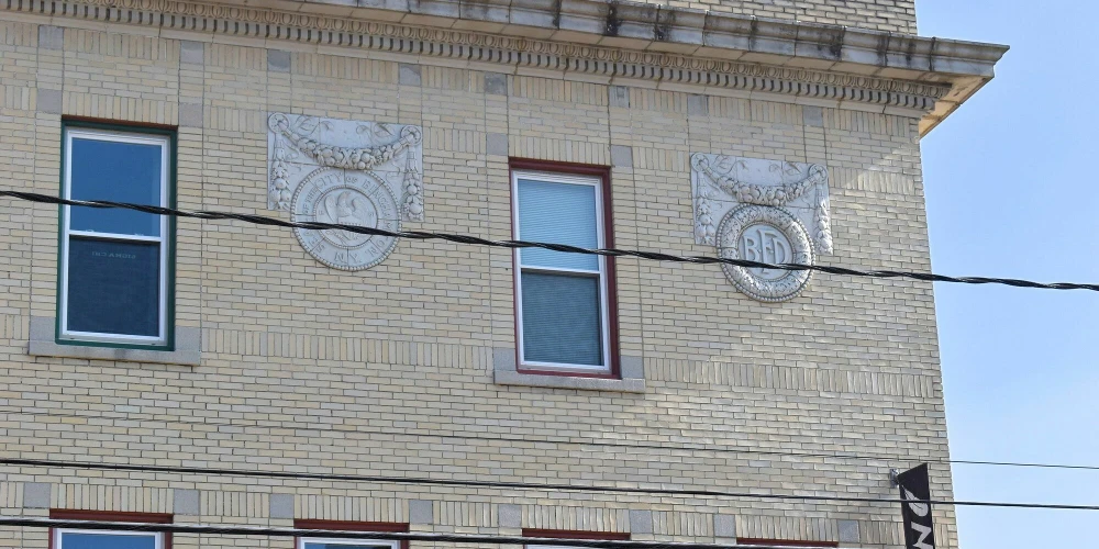 74 Carroll St