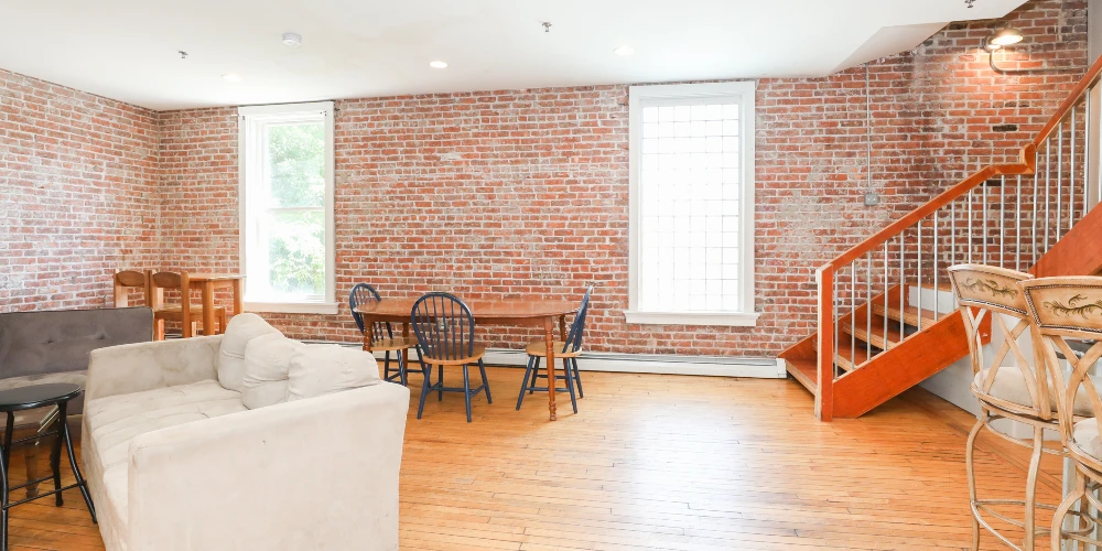 74 Carroll St