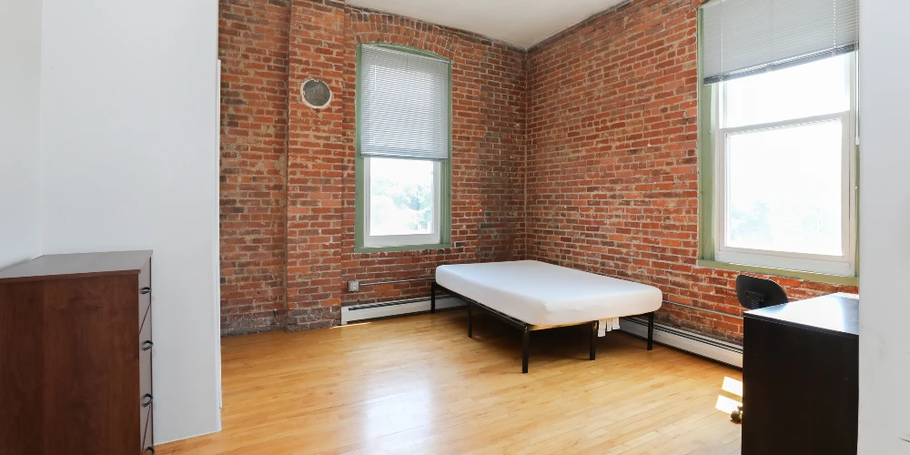 74 Carroll St