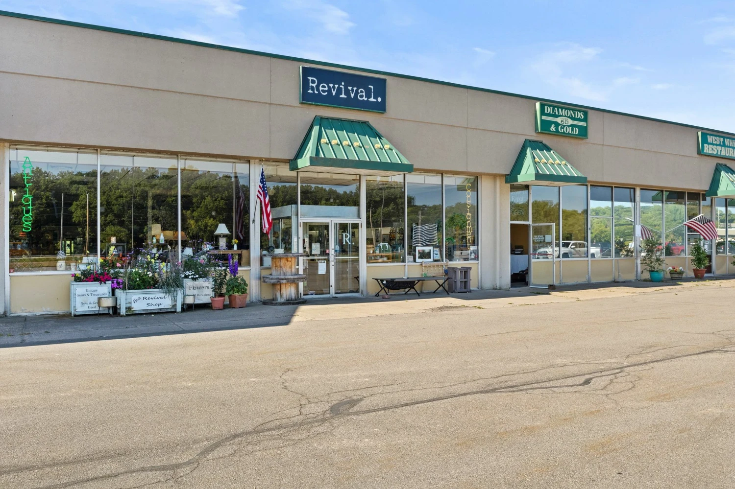 West Wayne Plaza