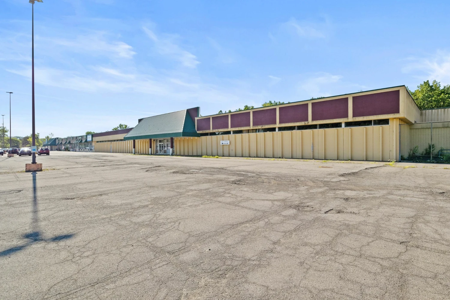 West Wayne Plaza