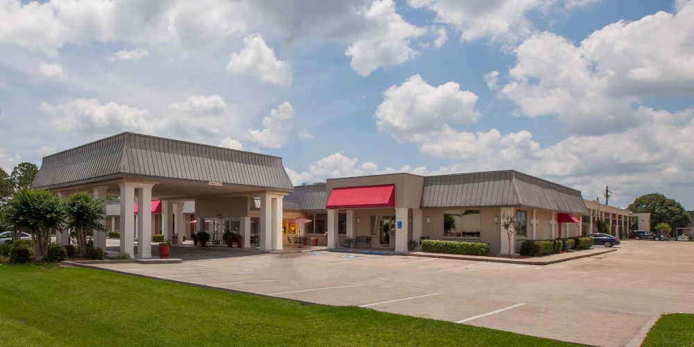 Adaptive Reuse / Value-Add Hotel Opportunity | 163 Units