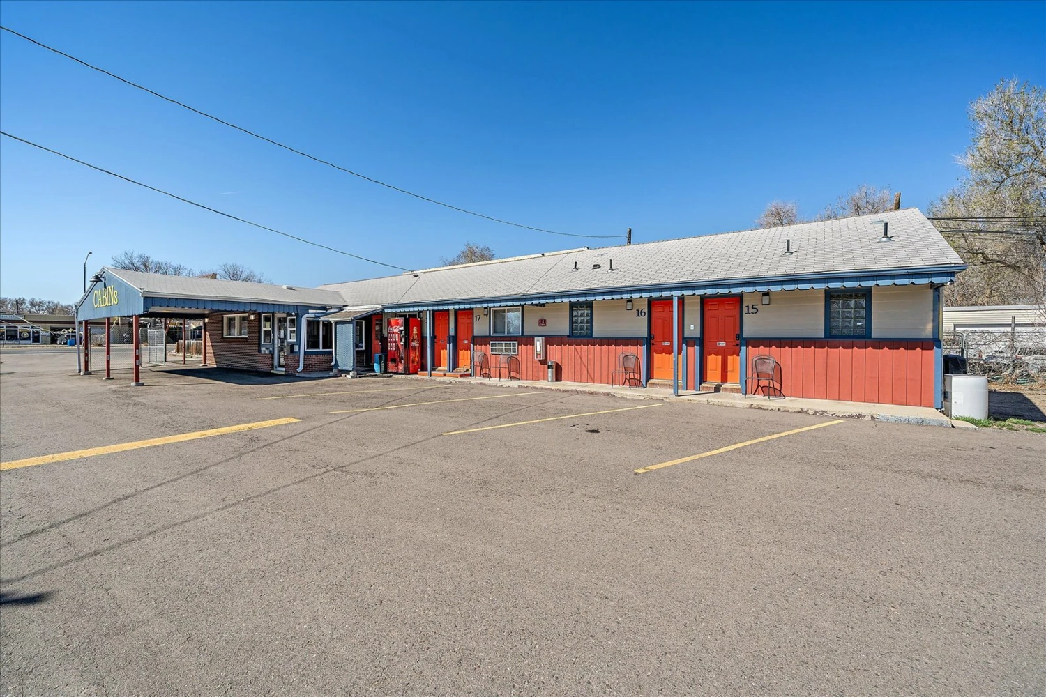 Cabins on Main Longmont 