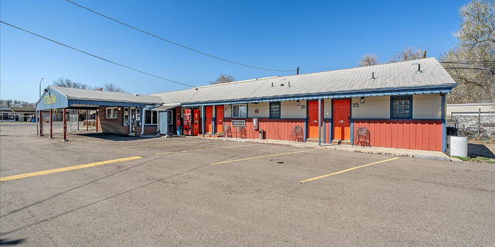 Cabins on Main Longmont 