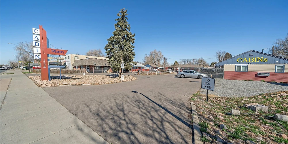 Cabins on Main Longmont 