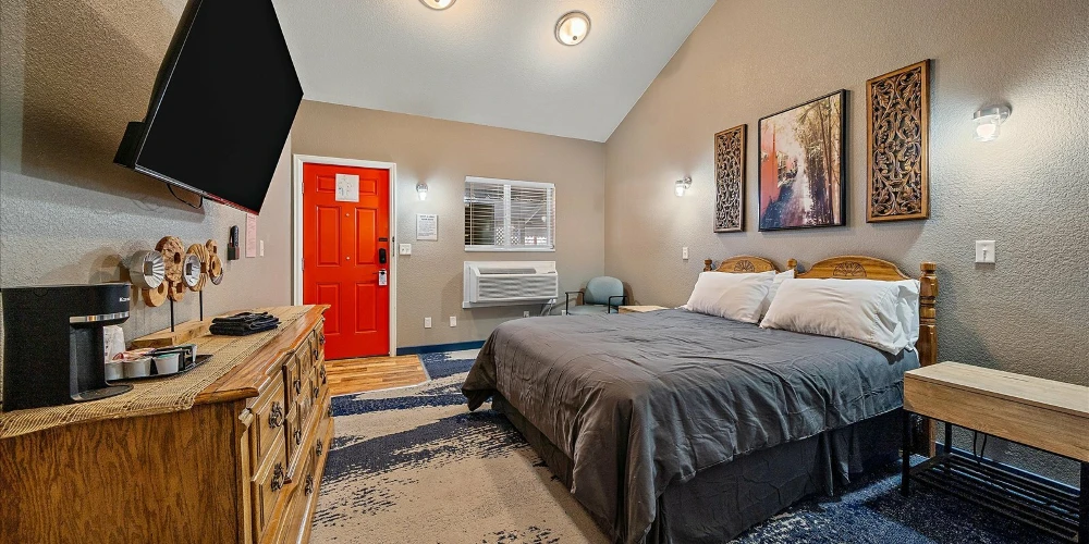Cabins on Main Longmont 