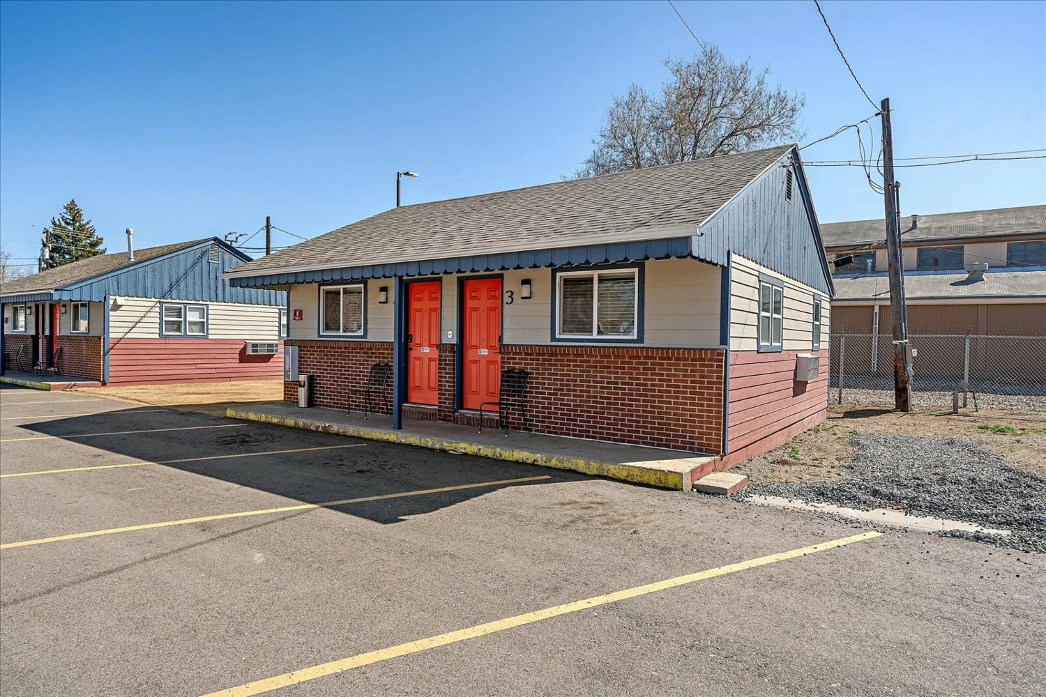 Cabins on Main Longmont 