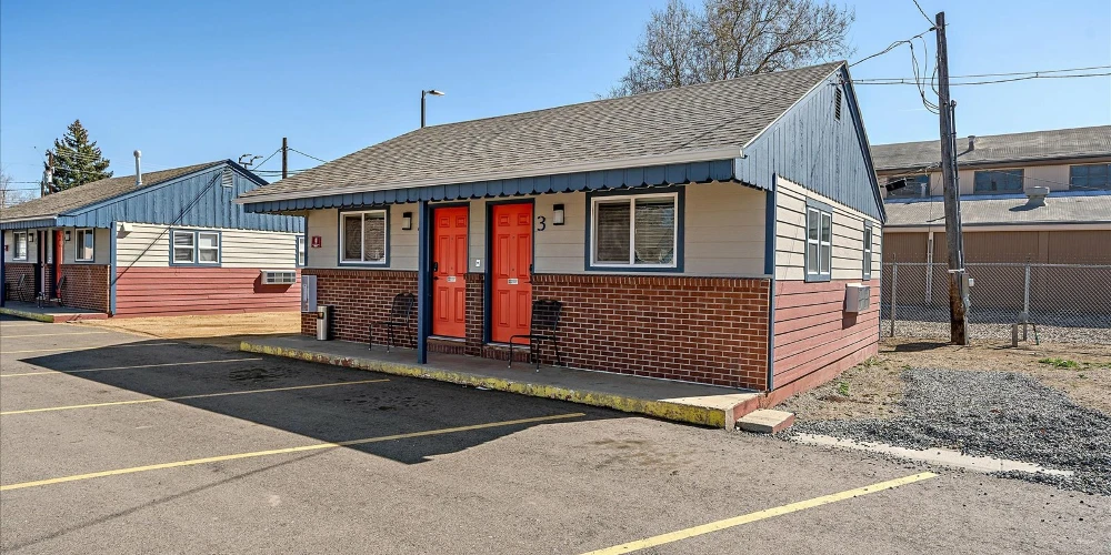 Cabins on Main Longmont 