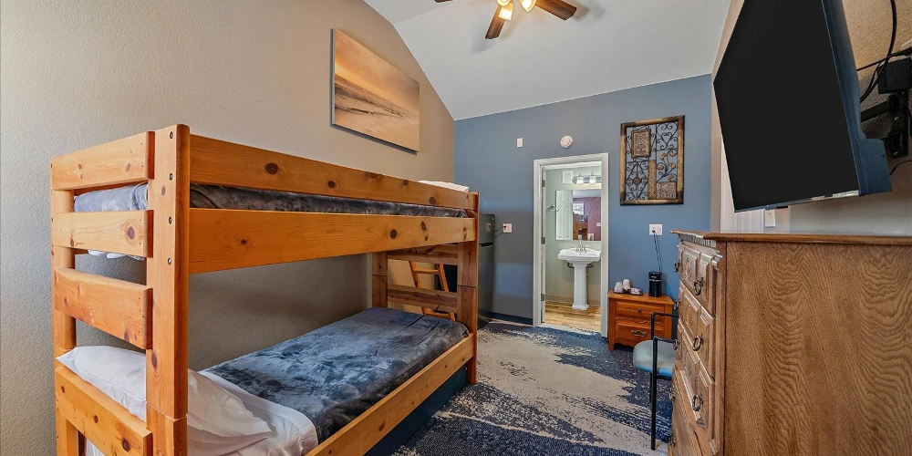 Cabins on Main Longmont 
