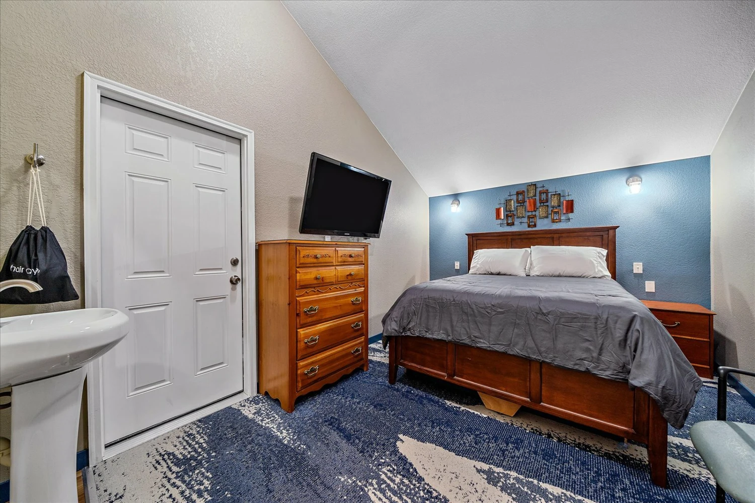 Cabins on Main Longmont 