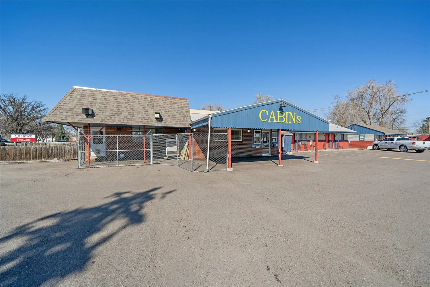 Cabins on Main Longmont 