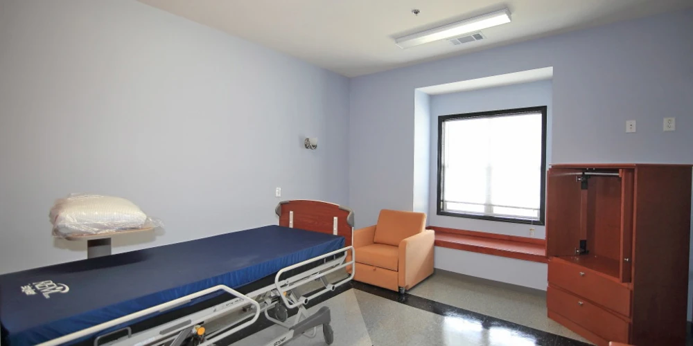 12-Unit Healthcare Facility | ±8,878 SF 