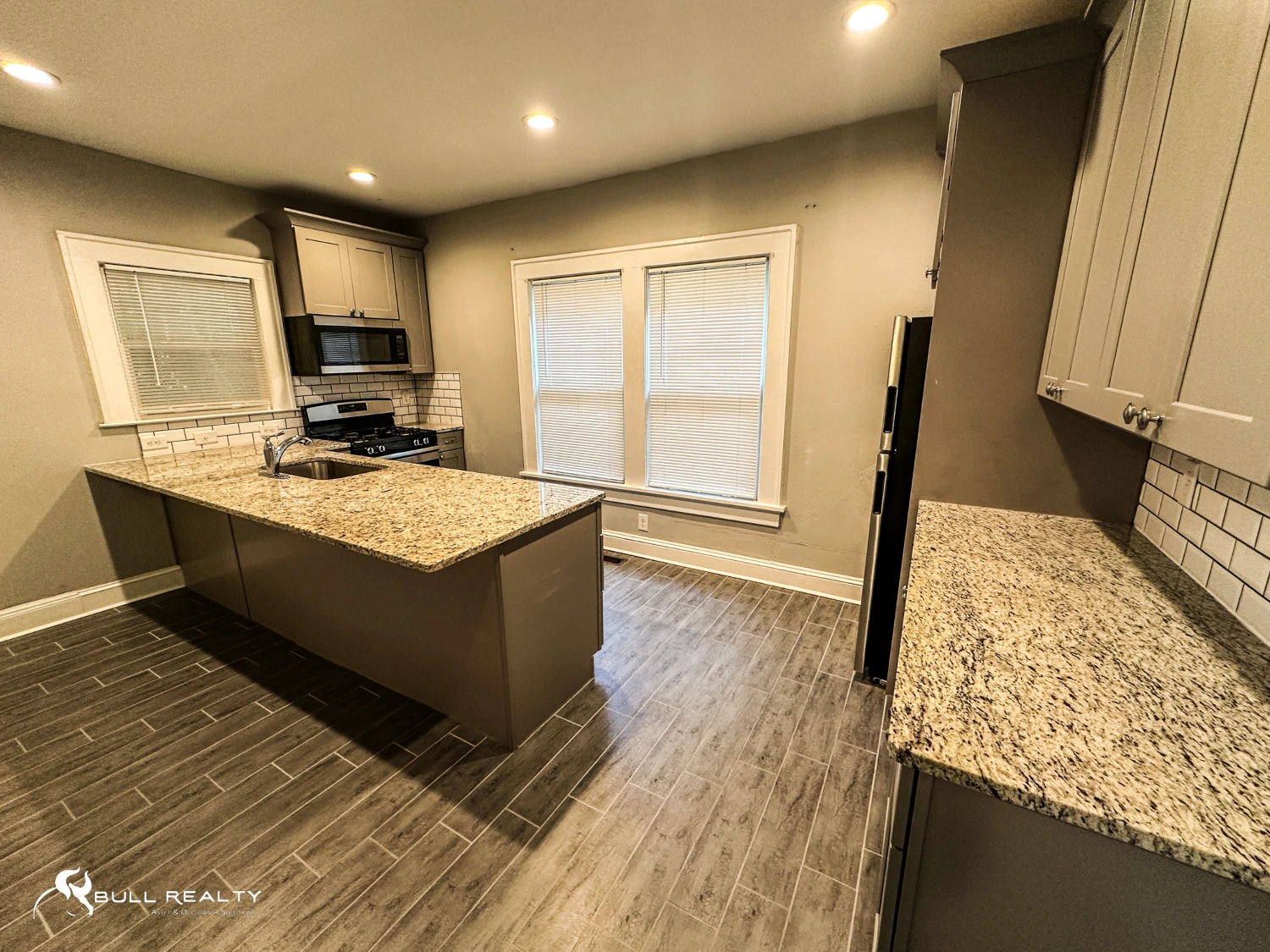 4 Units in the Heart of Midtown | For Sale 