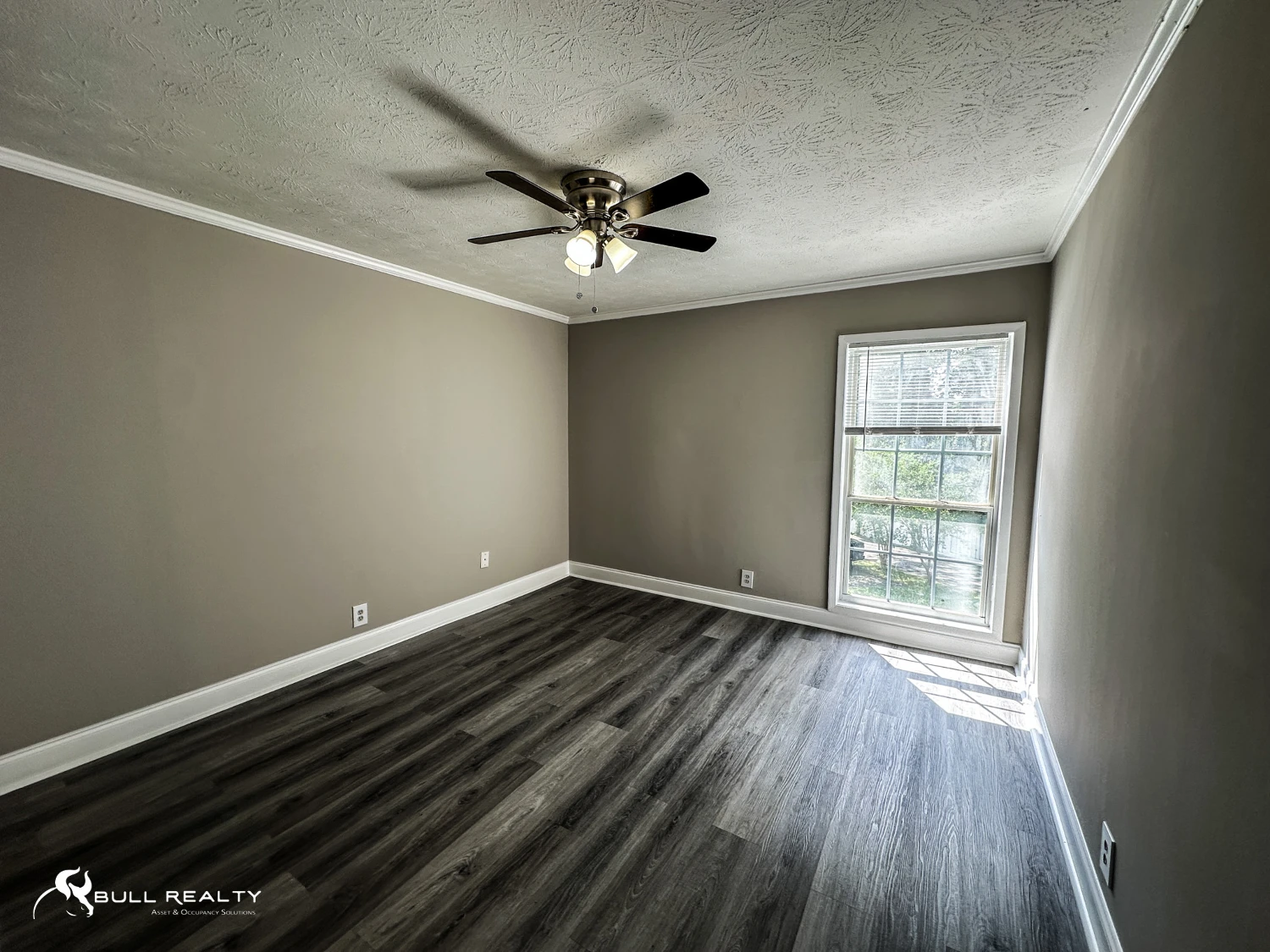 Bank-Owned | 80-Unit Value-Add Multifamily Opportunity