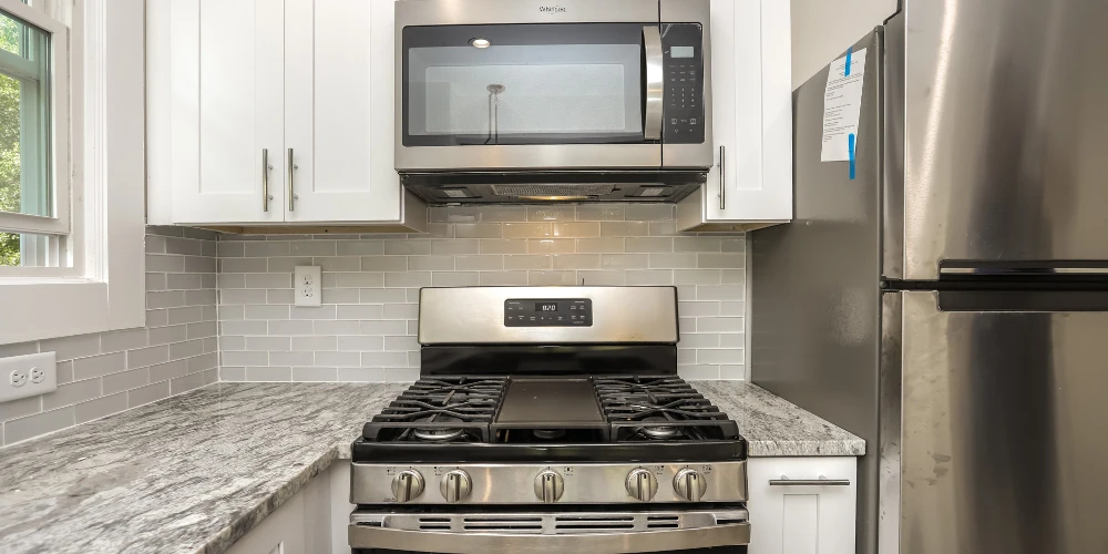 Newly Renovated Intown 10-Unit Apartment Building With Extra Land for Potential Development
