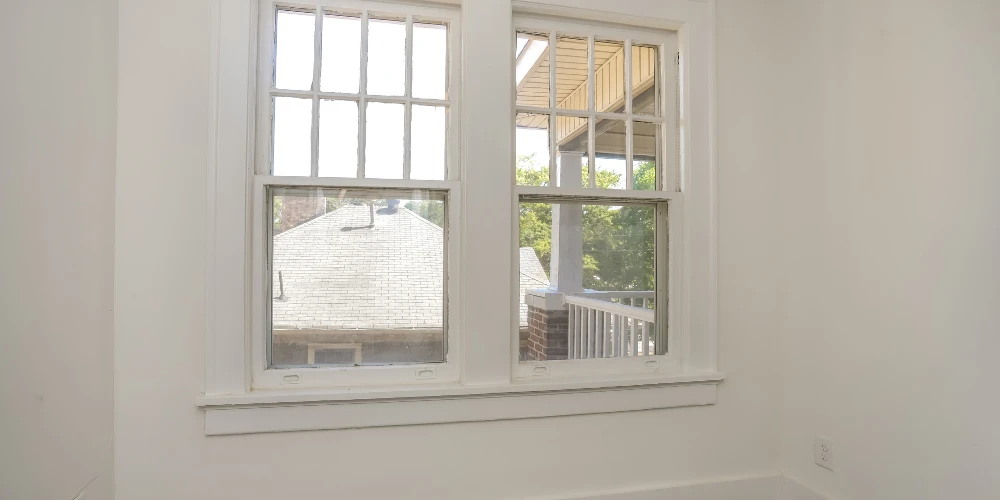 Newly Renovated Intown 10-Unit Apartment Building With Extra Land for Potential Development