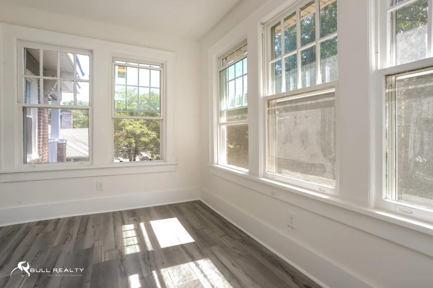 Newly Renovated Intown 10-Unit Apartment Building With Extra Land for Potential Development