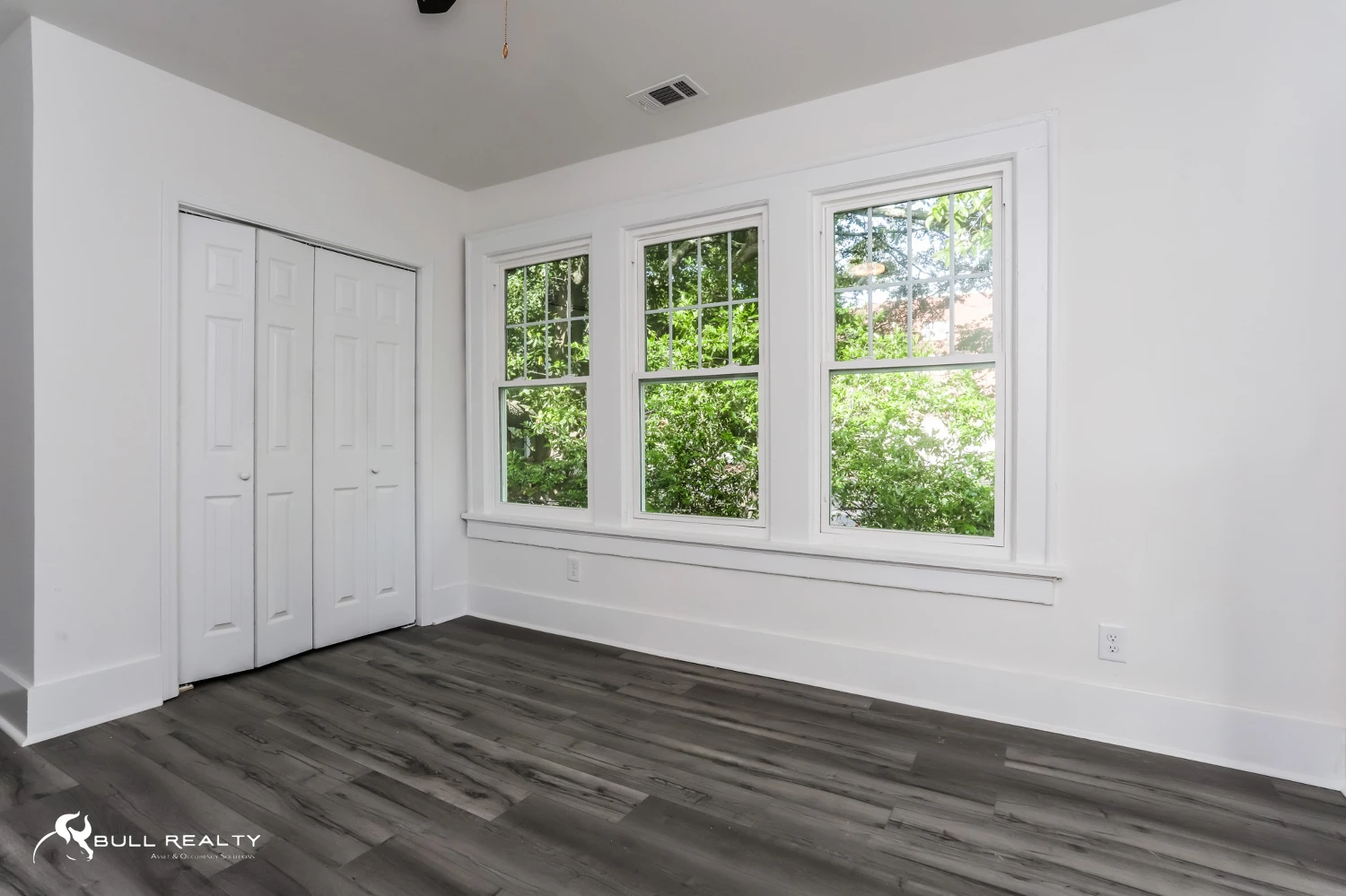 Newly Renovated Intown 10-Unit Apartment Building With Extra Land for Potential Development