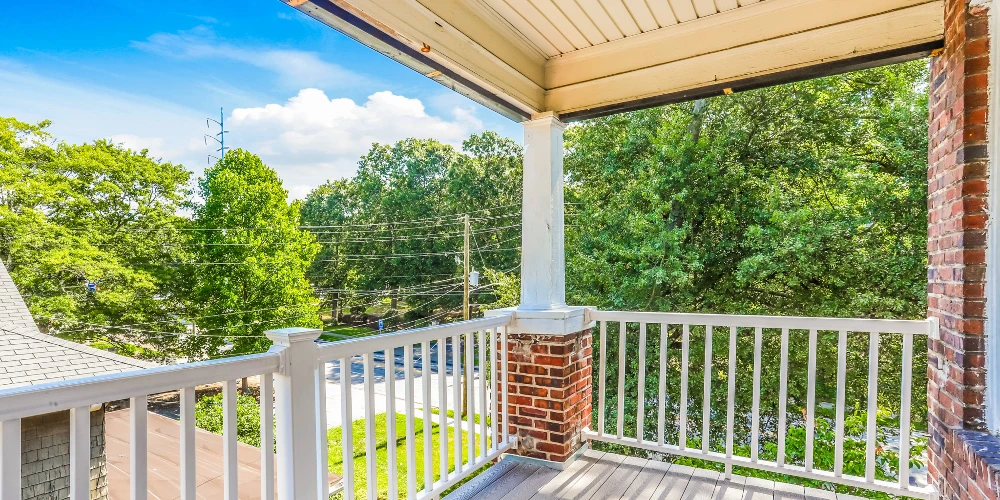 Newly Renovated Intown 10-Unit Apartment Building With Extra Land for Potential Development