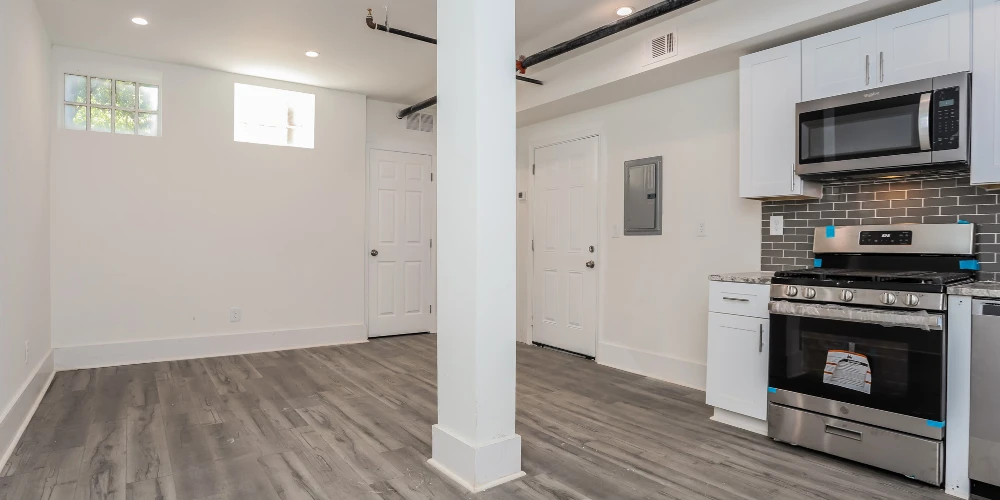 Newly Renovated Intown 10-Unit Apartment Building With Extra Land for Potential Development