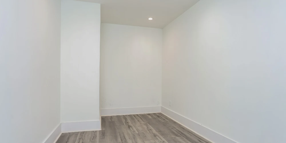 Newly Renovated Intown 10-Unit Apartment Building With Extra Land for Potential Development
