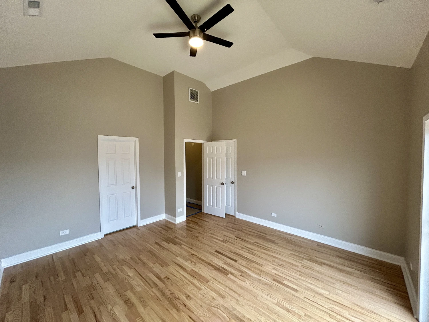 5331 S Calumet - Four-Unit Apartment Building in Washington Park
