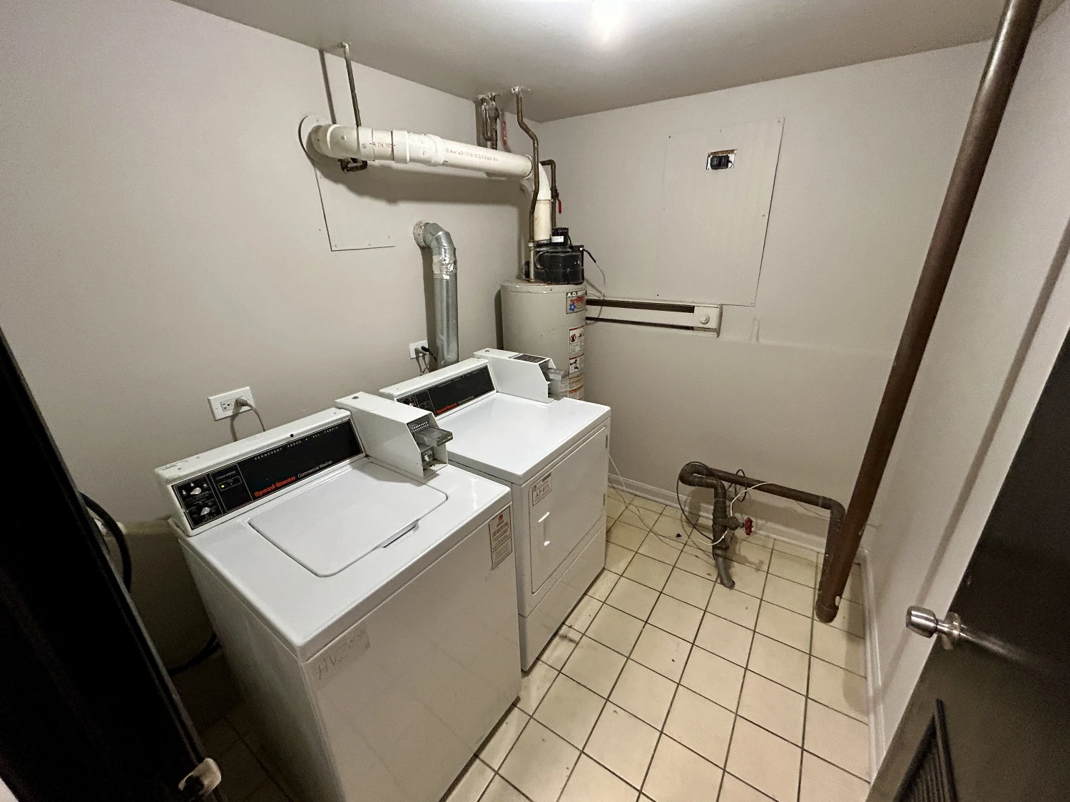 5644 S Prairie - Four-Unit Apartment Building