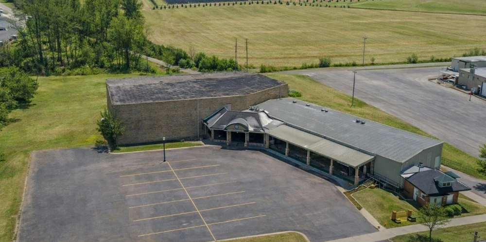 638 Lake St. - NEW PRICE! 24,320+/- SF RETAIL SPACE - INVESTMENT OPPORTUNITY