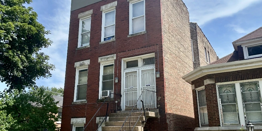 735 E 88th Street - Six Unit Multi-Family Investment Opportunity