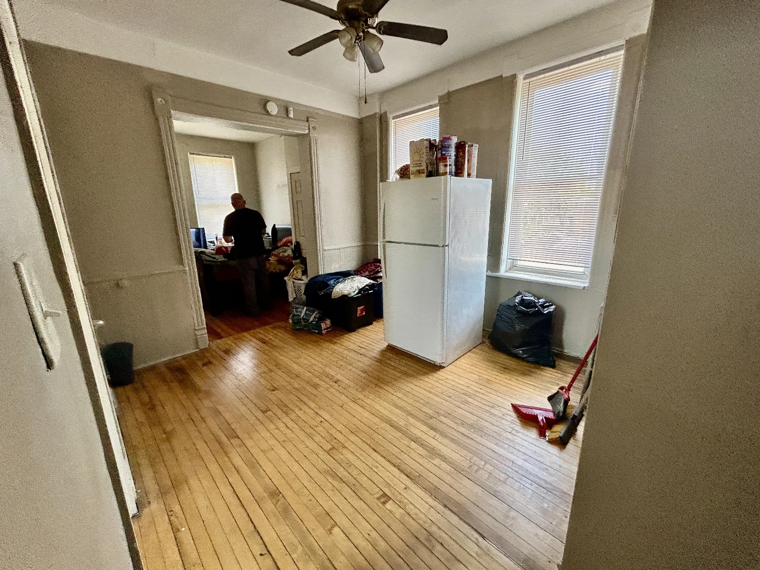 735 E 88th Street - Six Unit Multi-Family Investment Opportunity