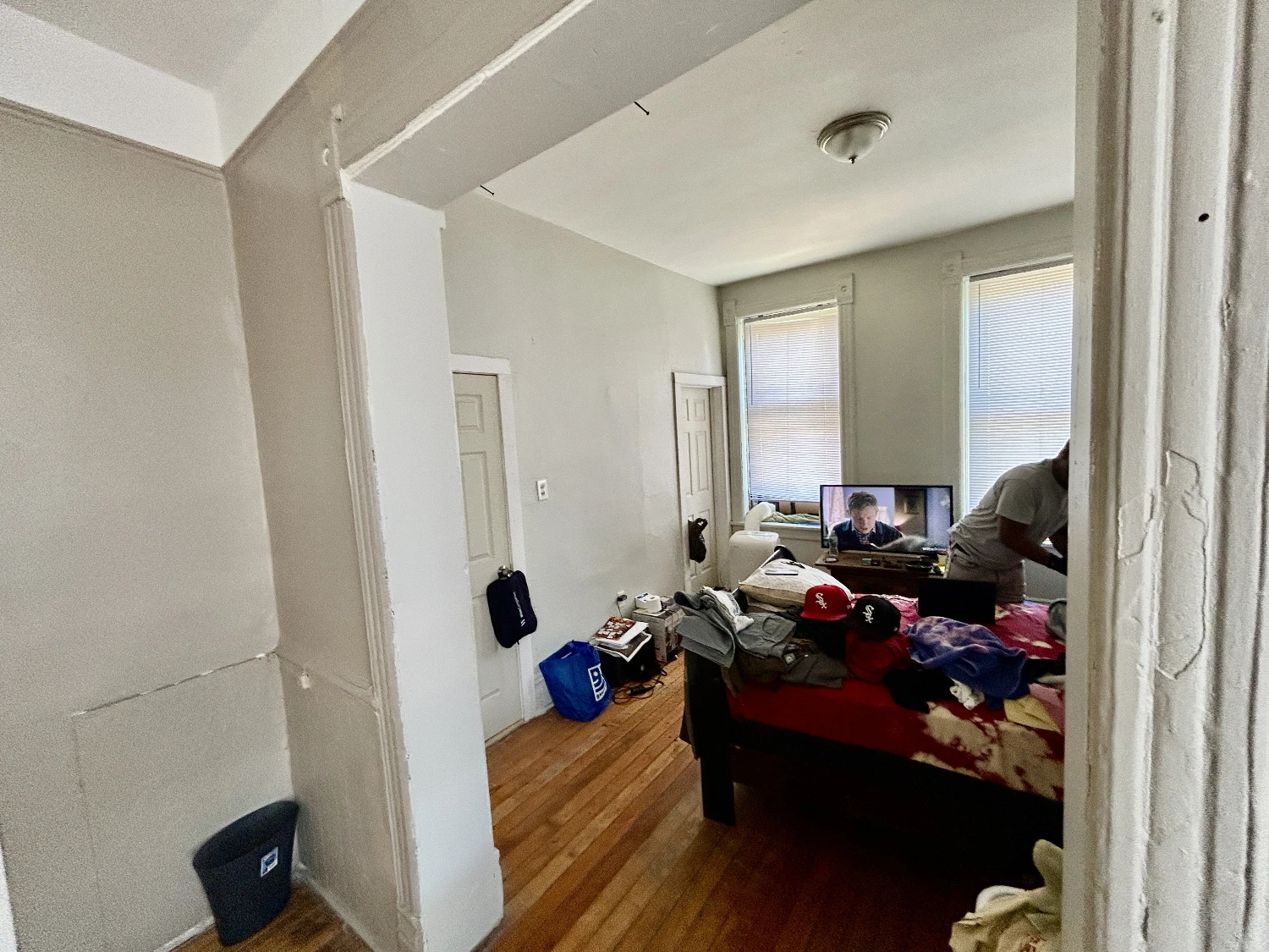 735 E 88th Street - Six Unit Multi-Family Investment Opportunity