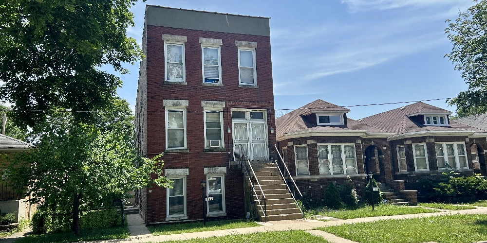 735 E 88th Street - Six Unit Multi-Family Investment Opportunity