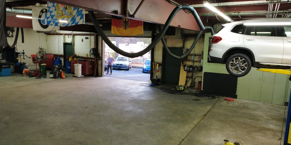 Freestanding Warehouse Building with Retail Exposure | ±7,500 SF | For Sale